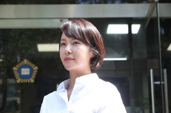 Hwang Jung-eum Faces Potential 3-Year Prison Term for Embezzlement